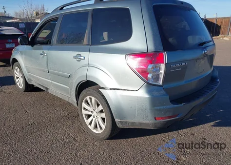 2011 Subaru Forester 2.5X Premium z USA, uszkodzony, nr VIN JF2SHBDC4BH700529
